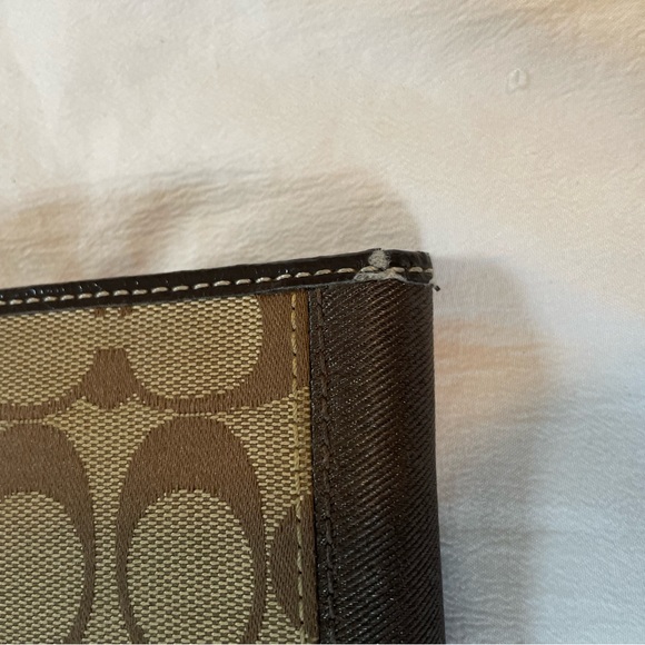 Coach Wallet - Picture 3 of 6